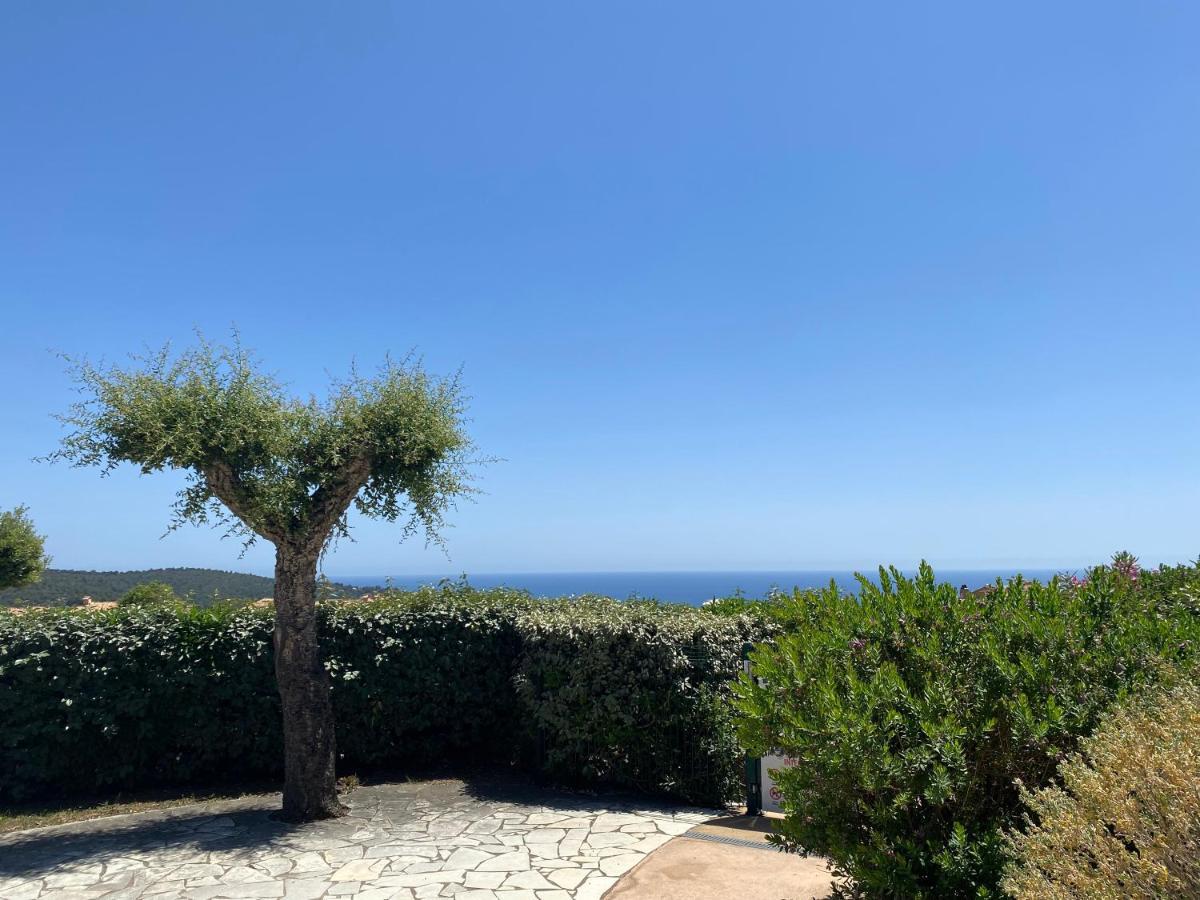 Appart. Vue Mer Avec Piscine - Golfe De St Tropez Ле Исамбр Екстериор снимка