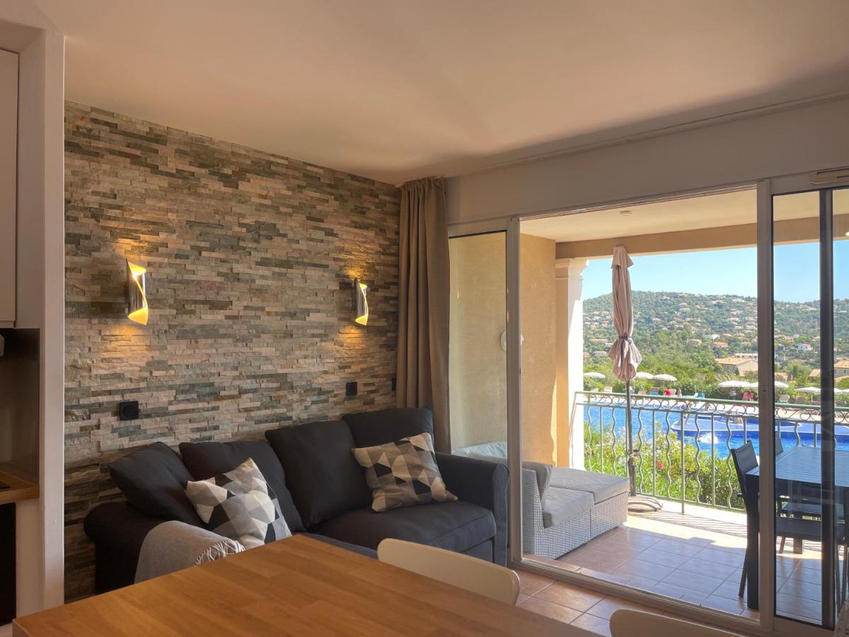 Appart. Vue Mer Avec Piscine - Golfe De St Tropez Ле Исамбр Екстериор снимка